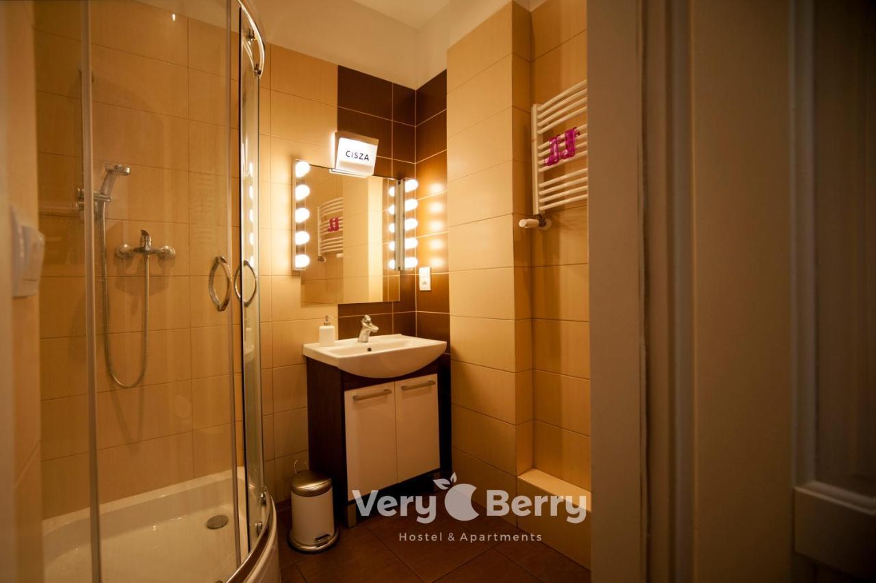 Very Berry - Garbary 27 - Apartament Z Balkonem, Old City, Check In 24H Appartement Poznań Buitenkant foto
