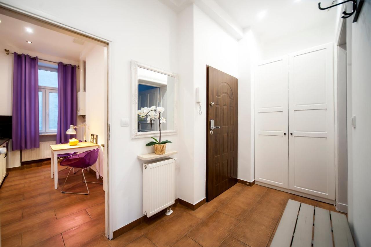 Very Berry - Garbary 27 - Apartament Z Balkonem, Old City, Check In 24H Appartement Poznań Buitenkant foto